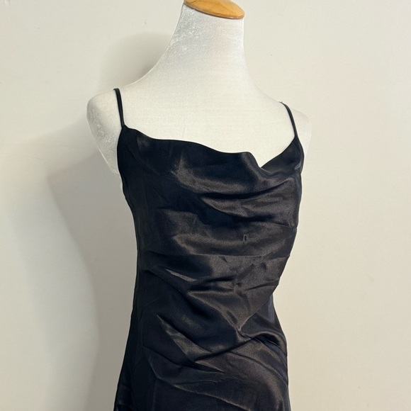 💎LBD💎 Black Satin Slip Dress - Picture 3 of 8